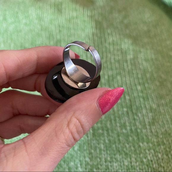 ✨SOLD✨blue plastic ring - Picture 3 of 7